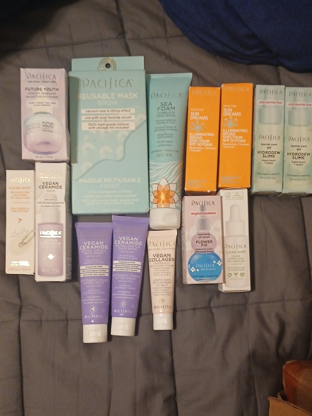 Pacifica Face Skincare Set - 14 Piece - Picture 1 of 1